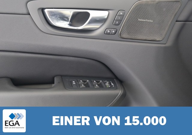 Volvo XC60 Plus Dark Recharge Plug-In Hybrid AWD T8 Twin Engine EU6d AD StandHZG AHK d