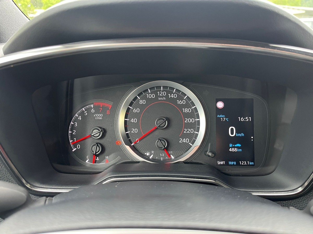 Toyota Corolla 1.2T Comfort *Bluetooth*Lenkradheizung*