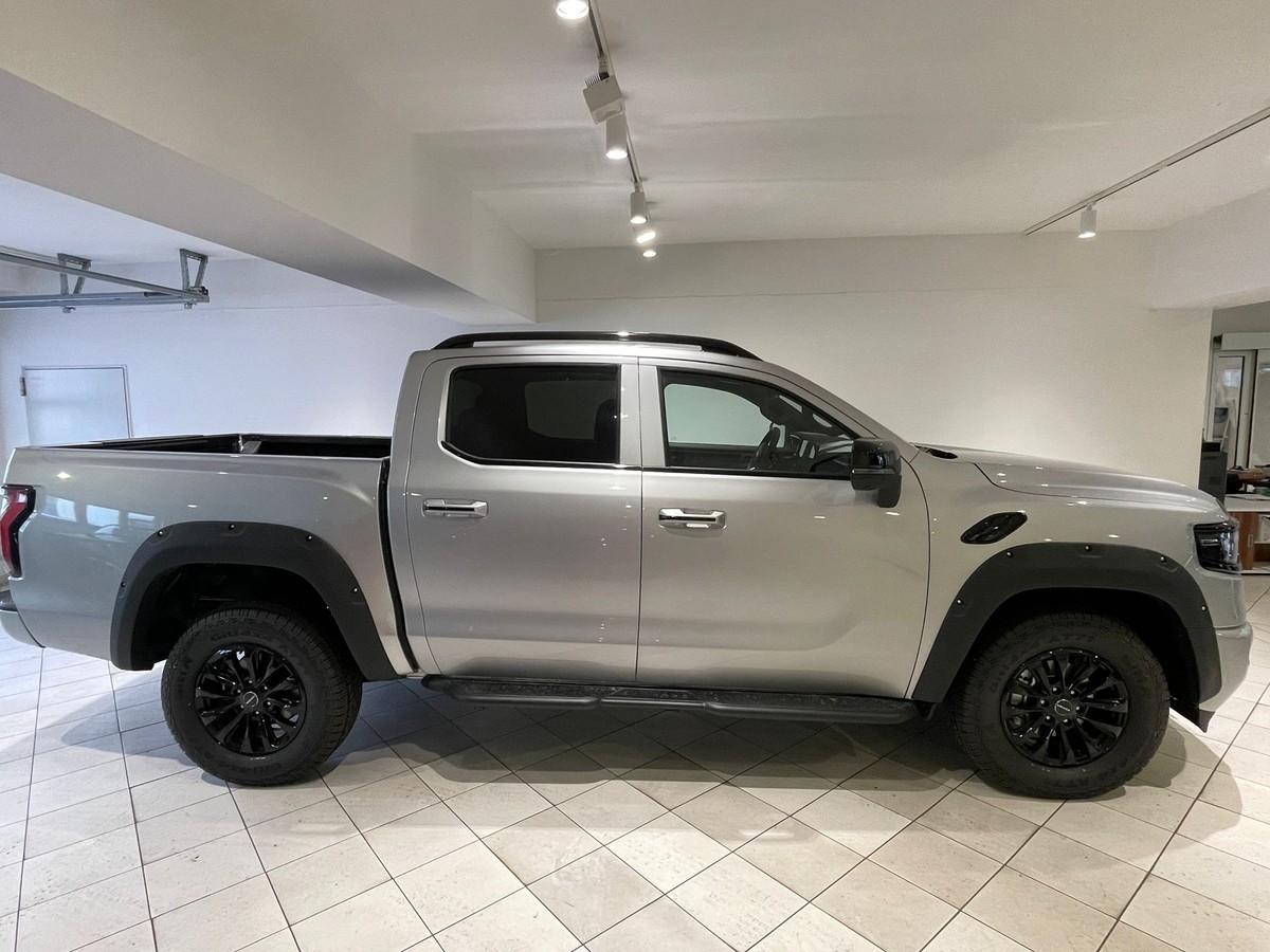 Foton 4 Ultra Black Edition NEU Lagerfahrzeug