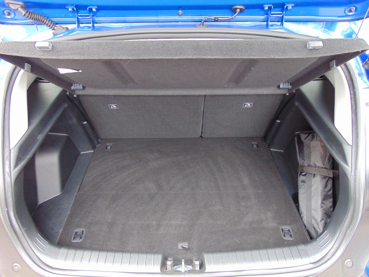 Hyundai Bayon 1.2 Select 2WD Sitzhzg. - R.Kam - PDC - Te.mat - Kl.au