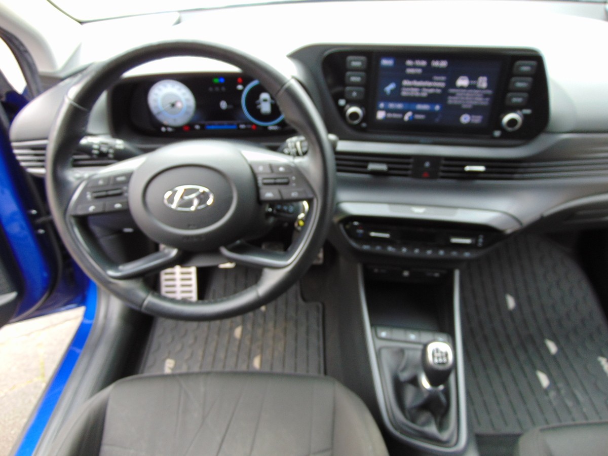 Hyundai Bayon 1.2 Select 2WD Sitzhzg. - R.Kam - PDC - Te.mat - Kl.au