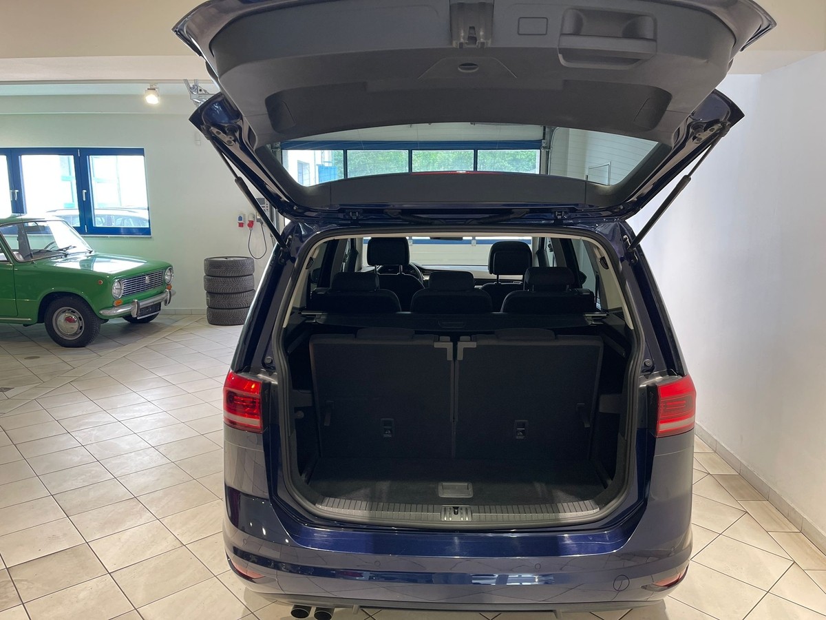 Volkswagen Touran 1.4TSI PANO LED 3-Z-Klima