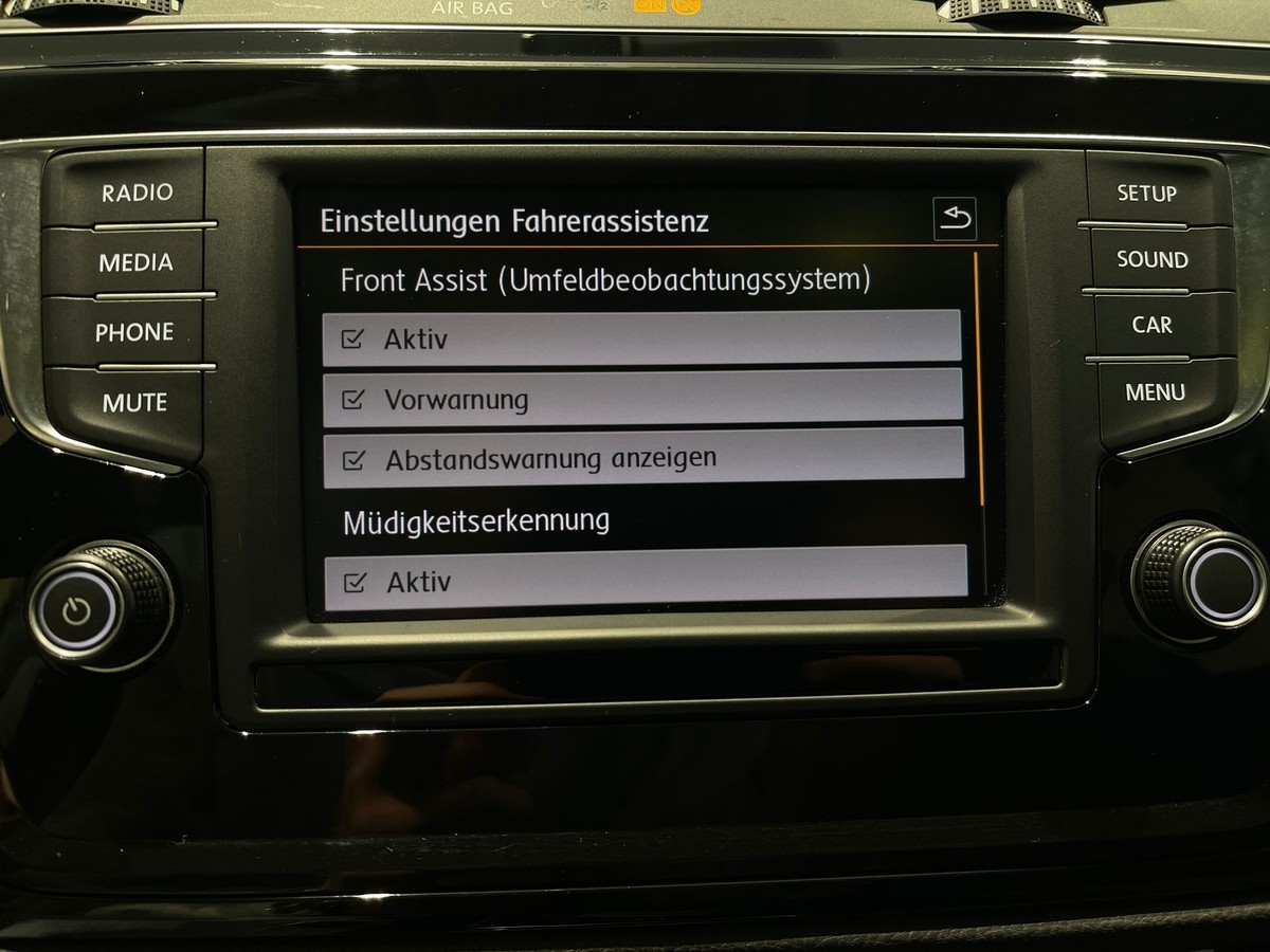 Volkswagen Touran 1.4TSI PANO LED 3-Z-Klima