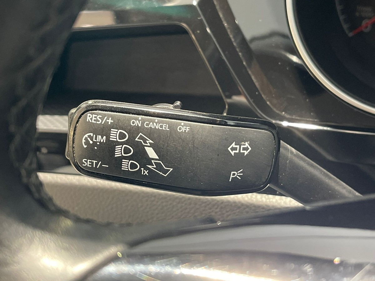 Volkswagen Touran 1.4TSI PANO LED 3-Z-Klima