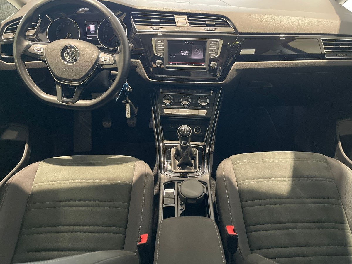 Volkswagen Touran 1.4TSI PANO LED 3-Z-Klima