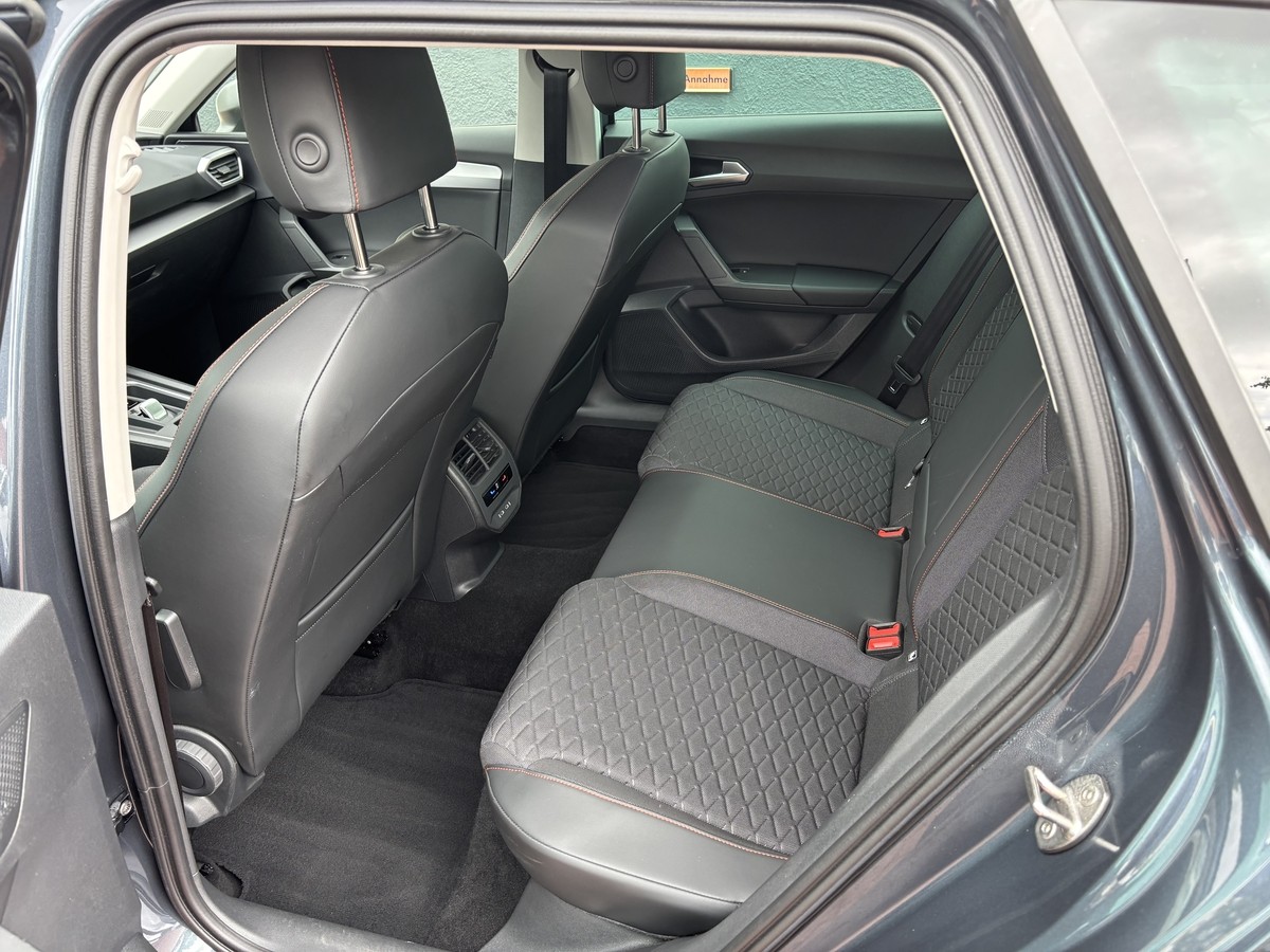 Seat Leon Sportstourer FR, Navi,LED, DAB,Tempo