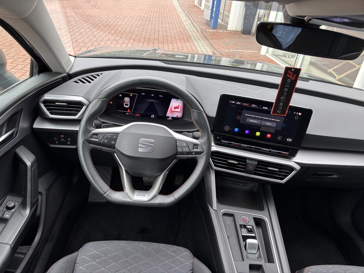 Seat Leon Sportstourer FR, Navi,LED, DAB,Tempo