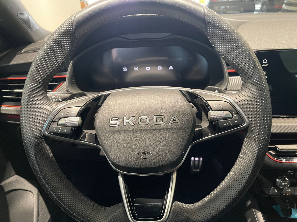 Skoda Scala Monte Carlo 1.0TSI DSG PANO Matrix 5J Garantie