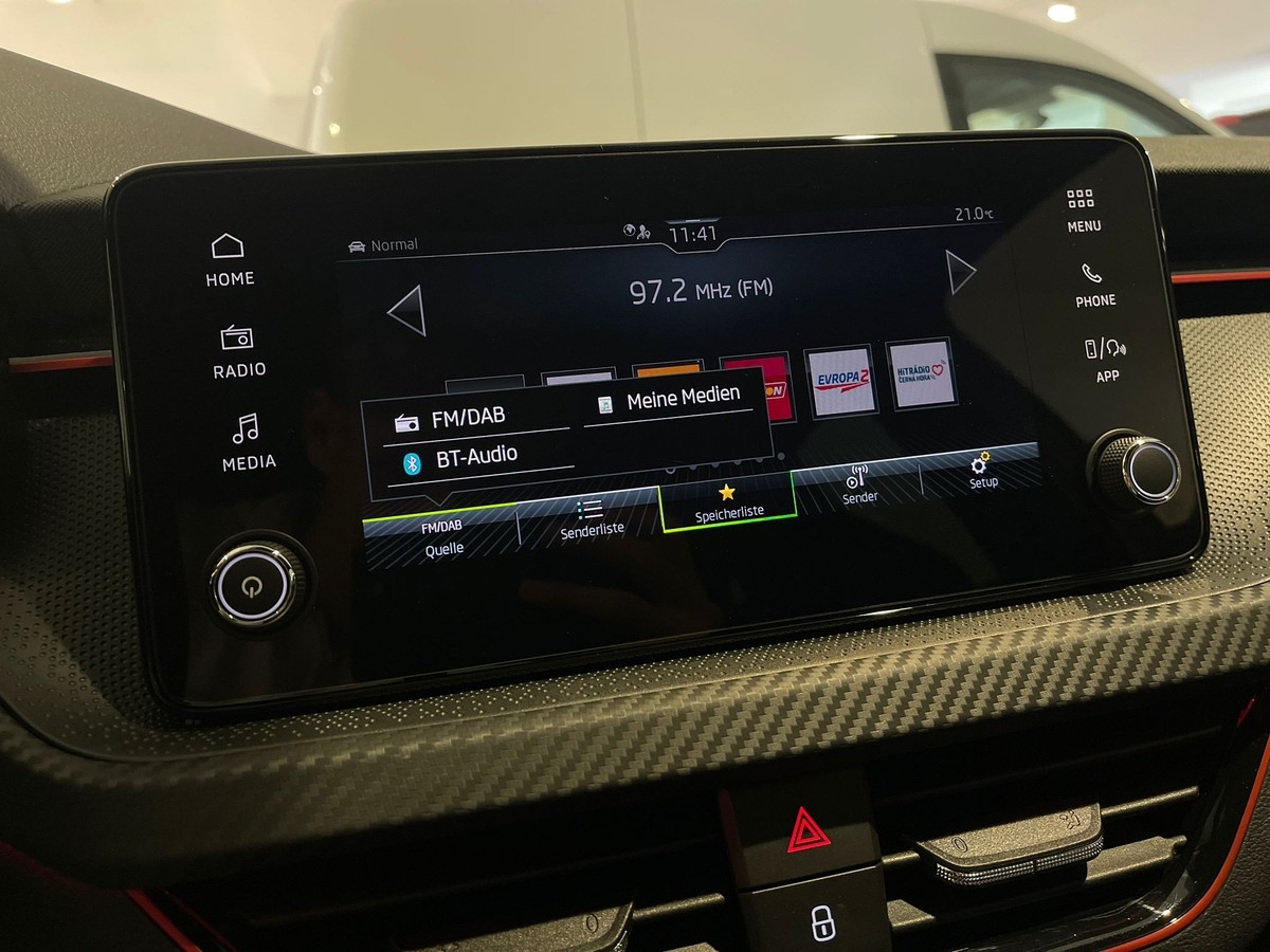 Skoda Scala Monte Carlo 1.0TSI DSG PANO Matrix 5J Garantie