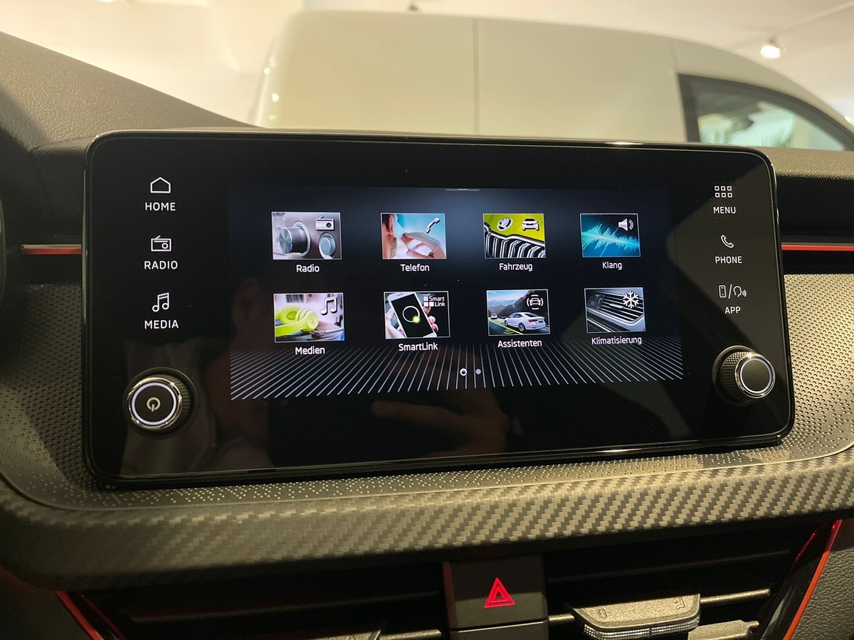 Skoda Scala Monte Carlo 1.0TSI DSG PANO Matrix 5J Garantie