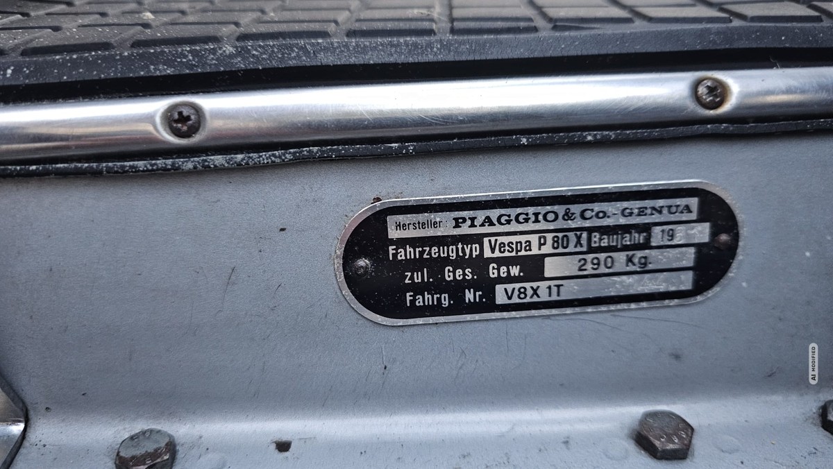 Vespa P 80 X original Lack 