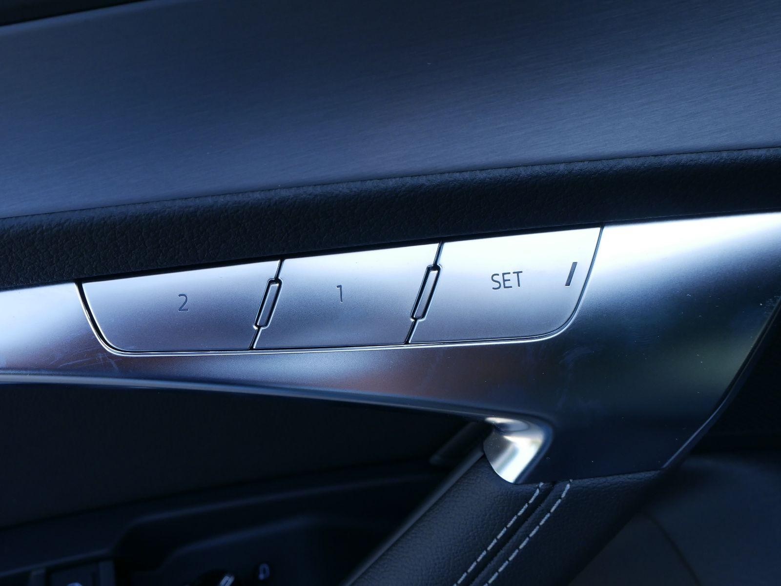Audi S6 Avant TDI quattro *HEAD-UP*AROUND VIEW*PANORAMA*BANG & OLUFSEN*SOFT CLOSE*21 