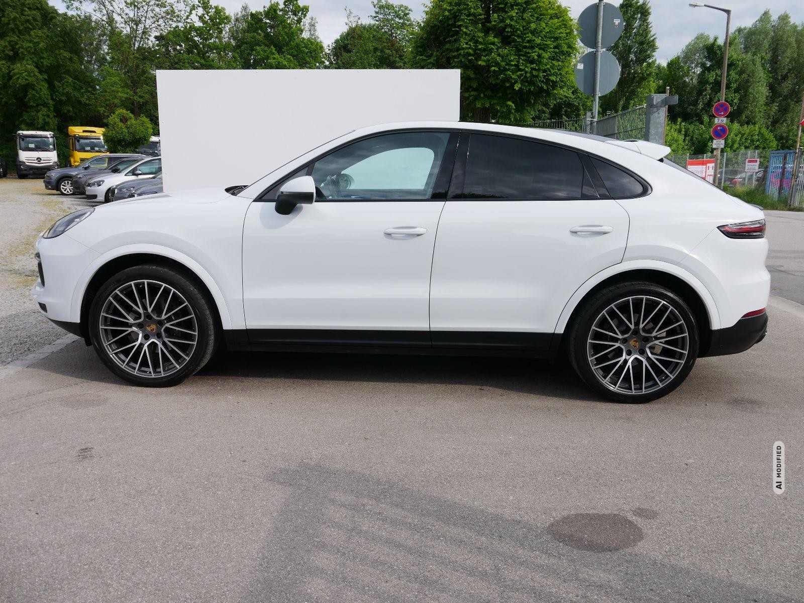 Porsche Cayenne Coupé *LED*SZH*KAMERA*AHK*DAB*NAVI*PANO*HEAD-UP*22 ZOLL*