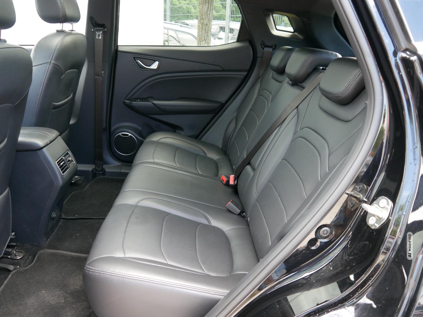 DFSK Seres 3 LUXURY Paket3*NAVI*PANO*LEDER*PDC*SHZ*360*KAMERA*KEYLESS-GO