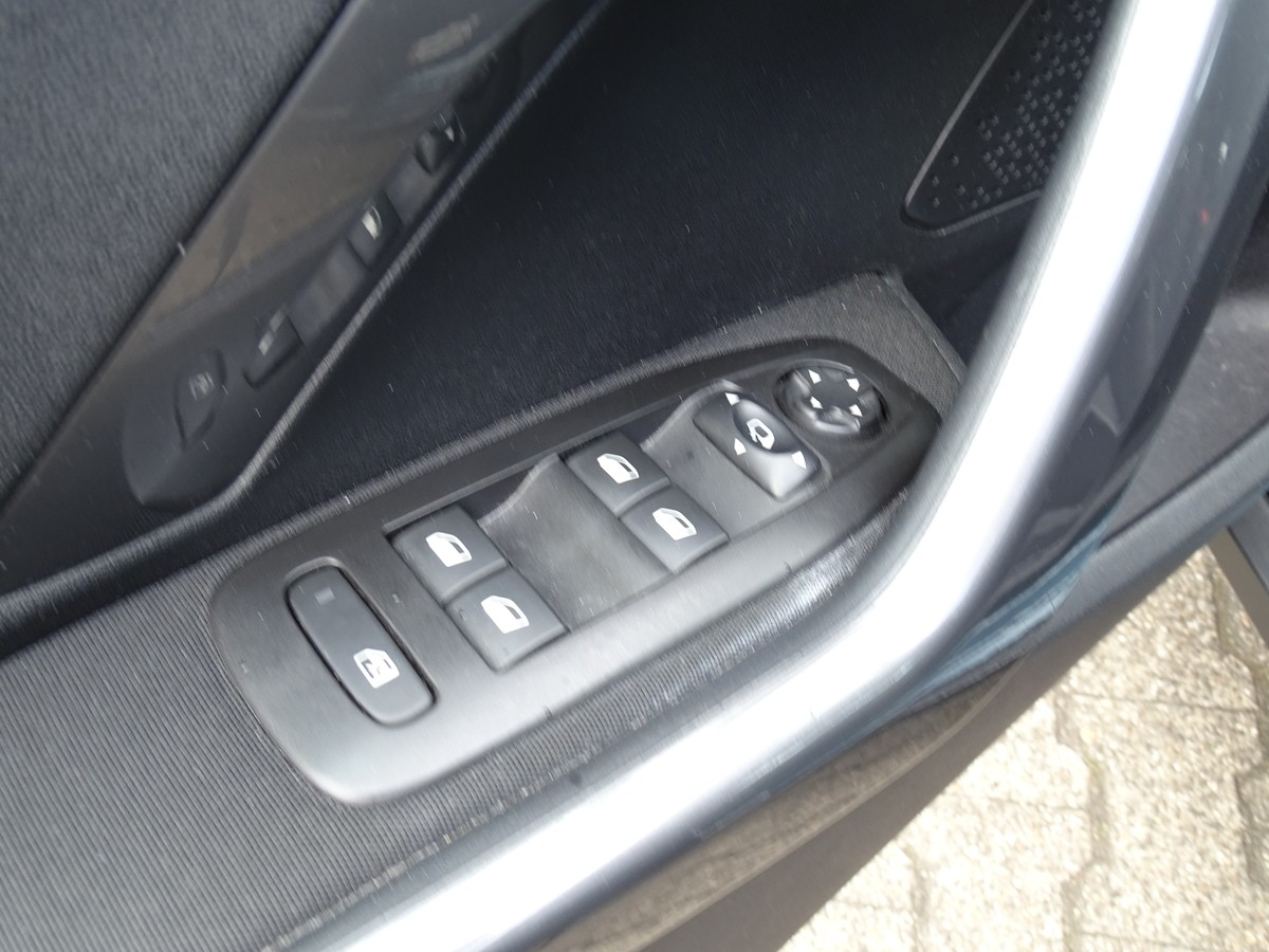 Peugeot 2008 1.2 12V PureTech 82 Active