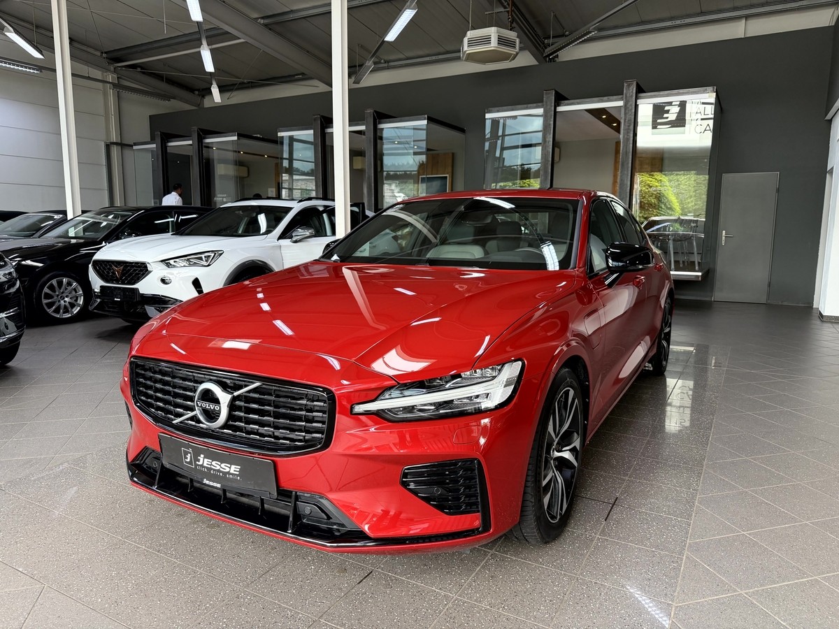 Volvo S60 T8 TwinEngine AWD R Design LED Virtual ACC Pano