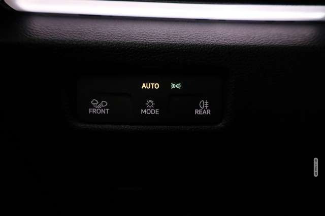 Volkswagen Tiguan TSI DSG 4M R-Line Black, AHK, IQ.Light, 20-Zoll, N