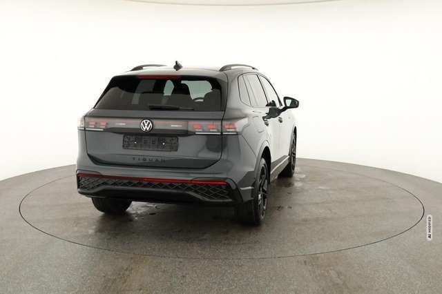 Volkswagen Tiguan TSI DSG 4M R-Line Black, AHK, IQ.Light, 20-Zoll, N