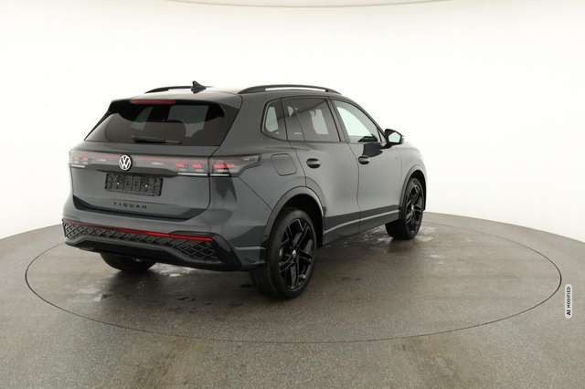 Volkswagen Tiguan TSI DSG 4M R-Line Black, AHK, IQ.Light, 20-Zoll, N