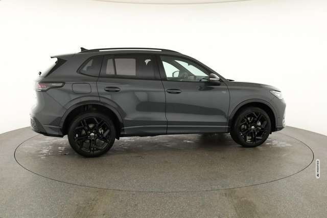 Volkswagen Tiguan TSI DSG 4M R-Line Black, AHK, IQ.Light, 20-Zoll, N