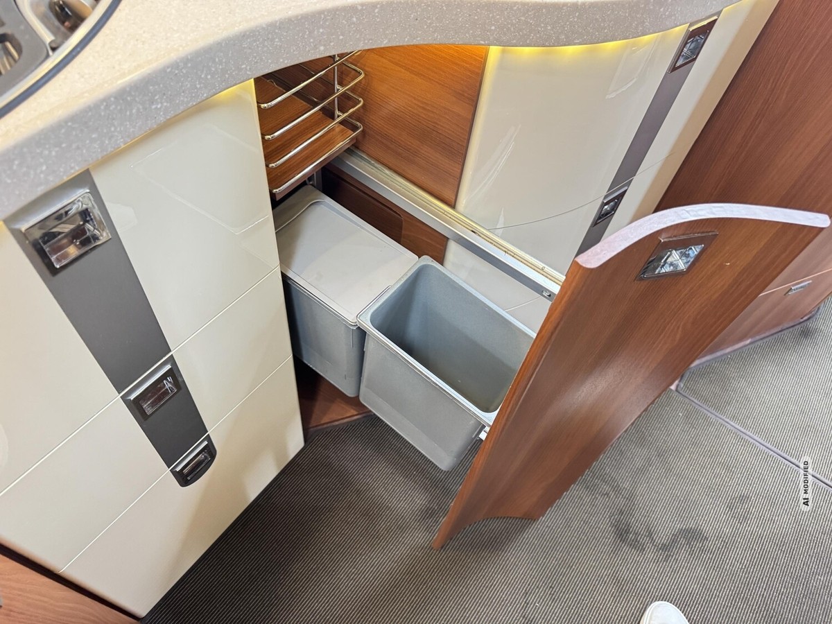 Carthago Chic e-line I 50      Hubstützen+Autark+Alde+Sat TV+Backofen