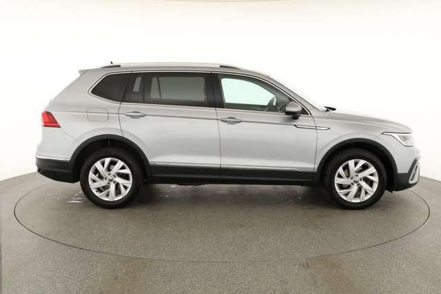 Volkswagen Tiguan Allspace 1.5 TSI DSG Life, AHK, ACC, 7-Sitzer, Navi, 18-Zol