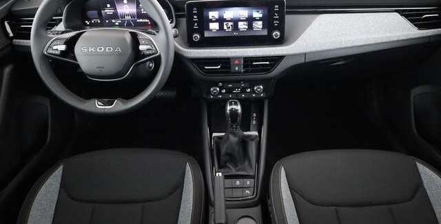 Skoda Kamiq 1.0 TSI DSG Selection, AHK, Matrix, Kamera, Ladebo