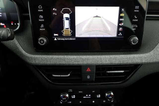 Skoda Kamiq 1.0 TSI DSG Selection, AHK, Matrix, Kamera, Ladebo