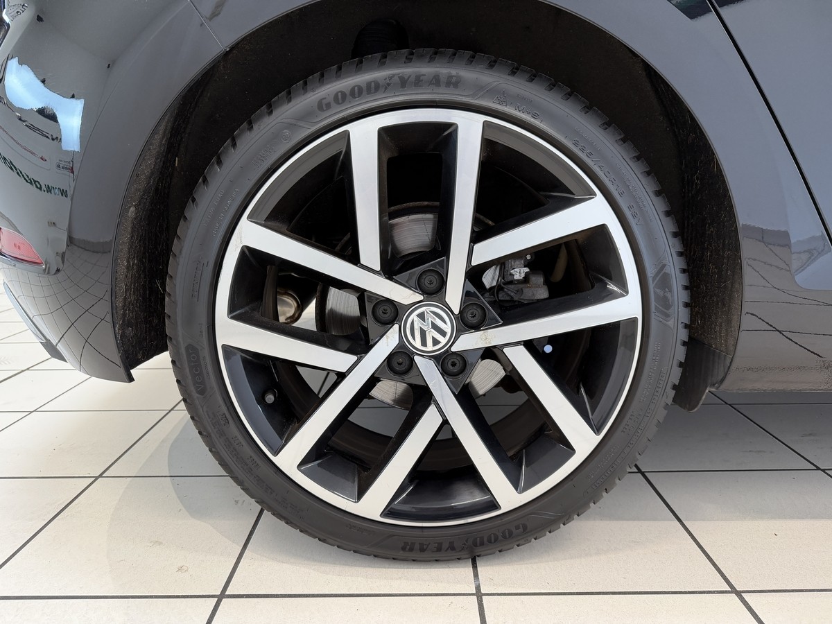 Volkswagen Golf VII 1.4 TSI*Allwetter*Scheckheft*