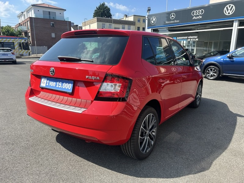 Skoda Fabia 1.0 MPI EDITION KLIMA*SHZG*NAVI*ALU*PDC* 1 HAND