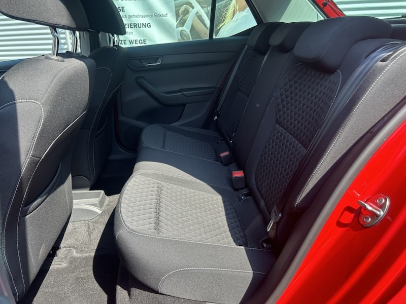 Skoda Fabia 1.0 MPI EDITION KLIMA*SHZG*NAVI*ALU*PDC* 1 HAND