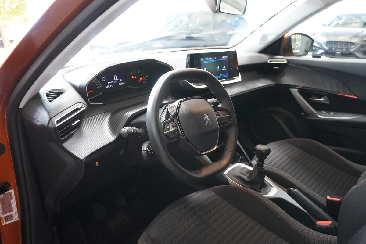 Peugeot 2008 1.5 BlueHDi 110 Active R.Cam Temp CarPlay