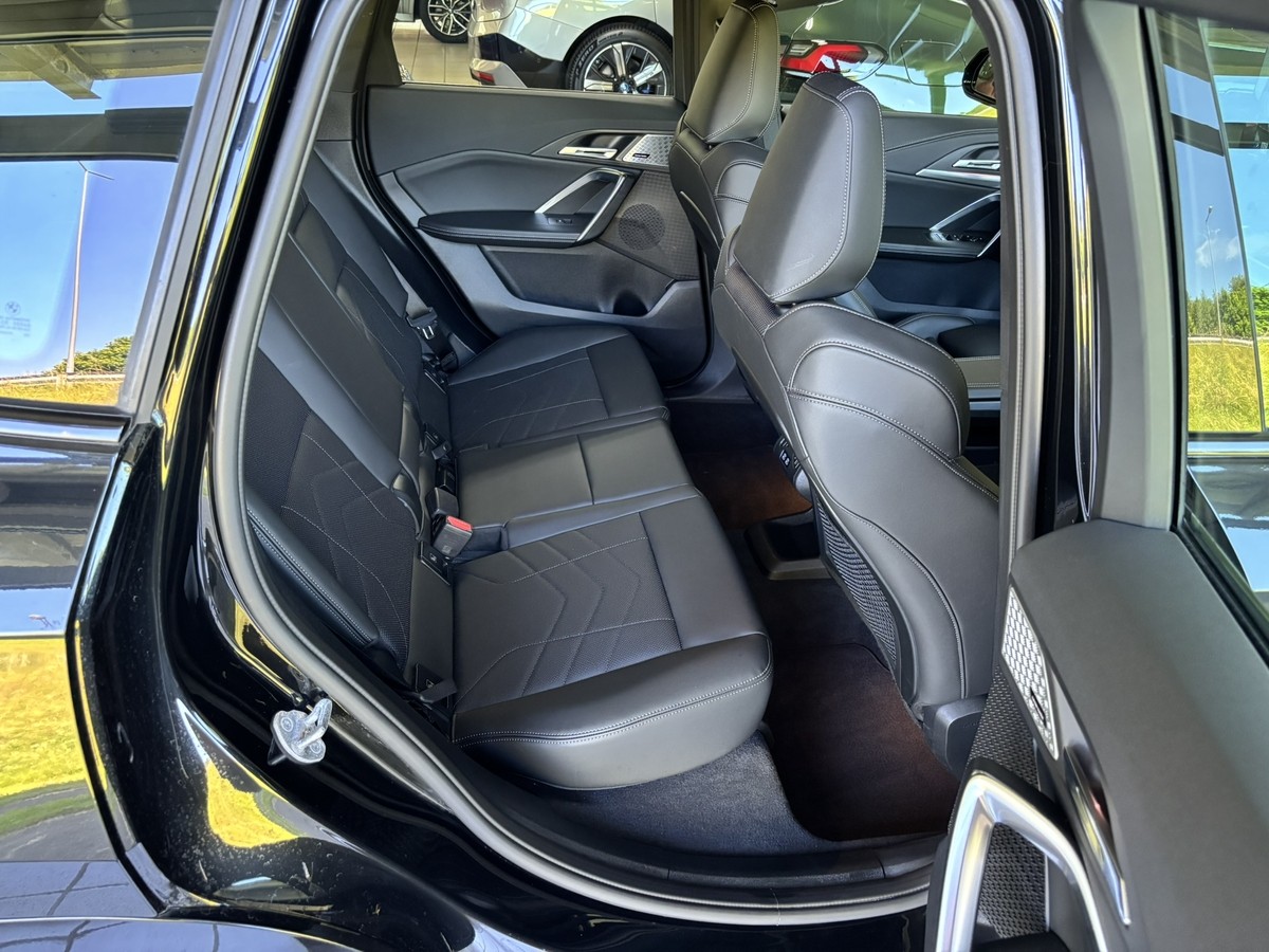 BMW X1sDrive 20i M Sport Allwetter el Sitze AHK H/K