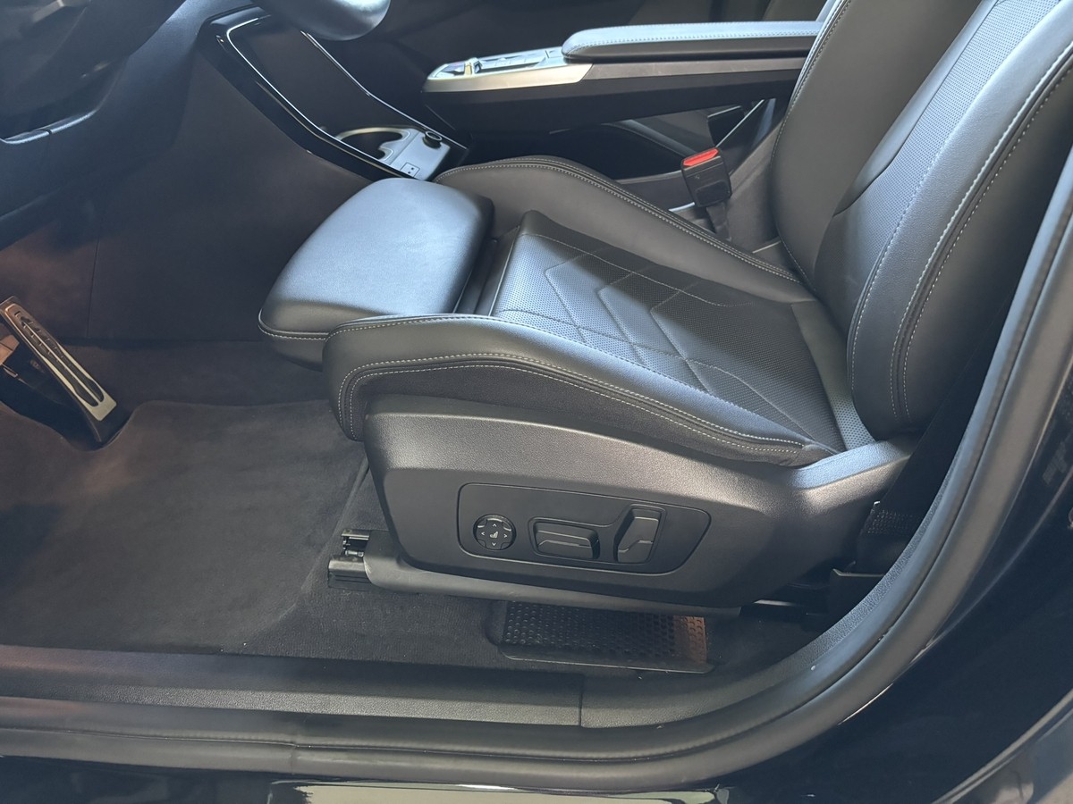 BMW X1sDrive 20i M Sport Allwetter el Sitze AHK H/K
