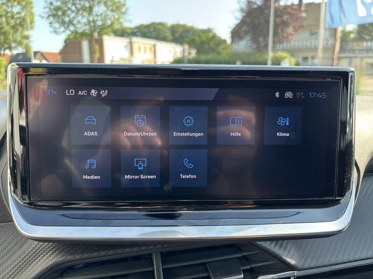 Peugeot 208 Klimaautomatik*CarPlay*Einparkhilfe 
