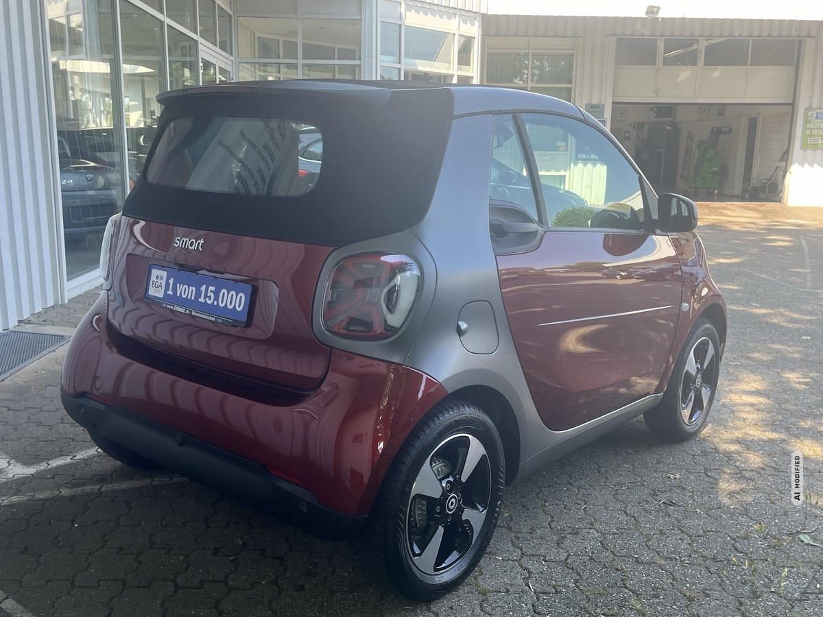 Smart ForTwo EQ cabrio*EXCLUSIVE*22kW*9TKM*CAM*MEDIA*ALLW*LED*SHZ*