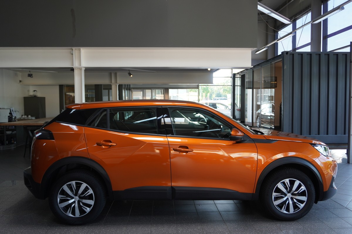 Peugeot 2008 1.5 BlueHDi 110 Active R.Cam Temp CarPlay