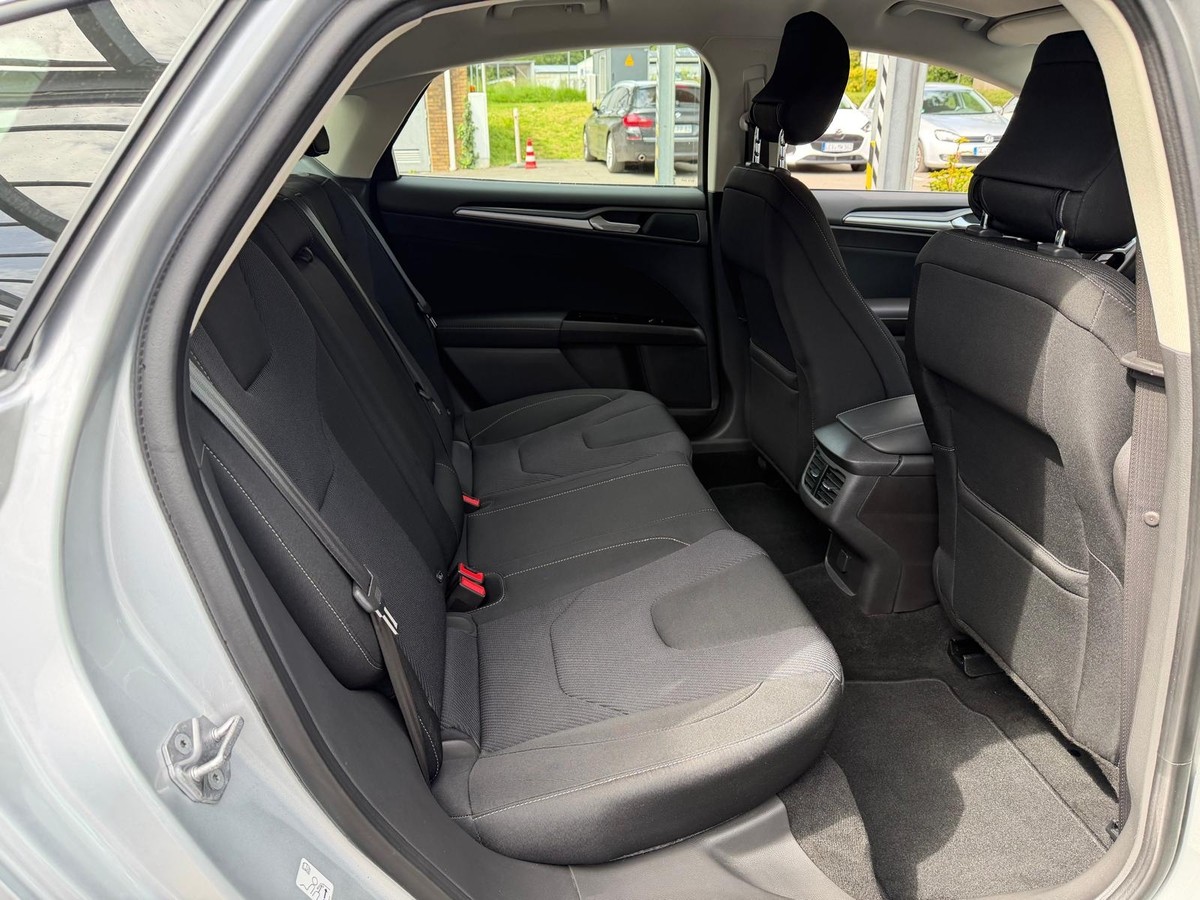 Ford Mondeo Titanium ohne Adblue- PDC,Xenon, Klima,SYNC, Allwette