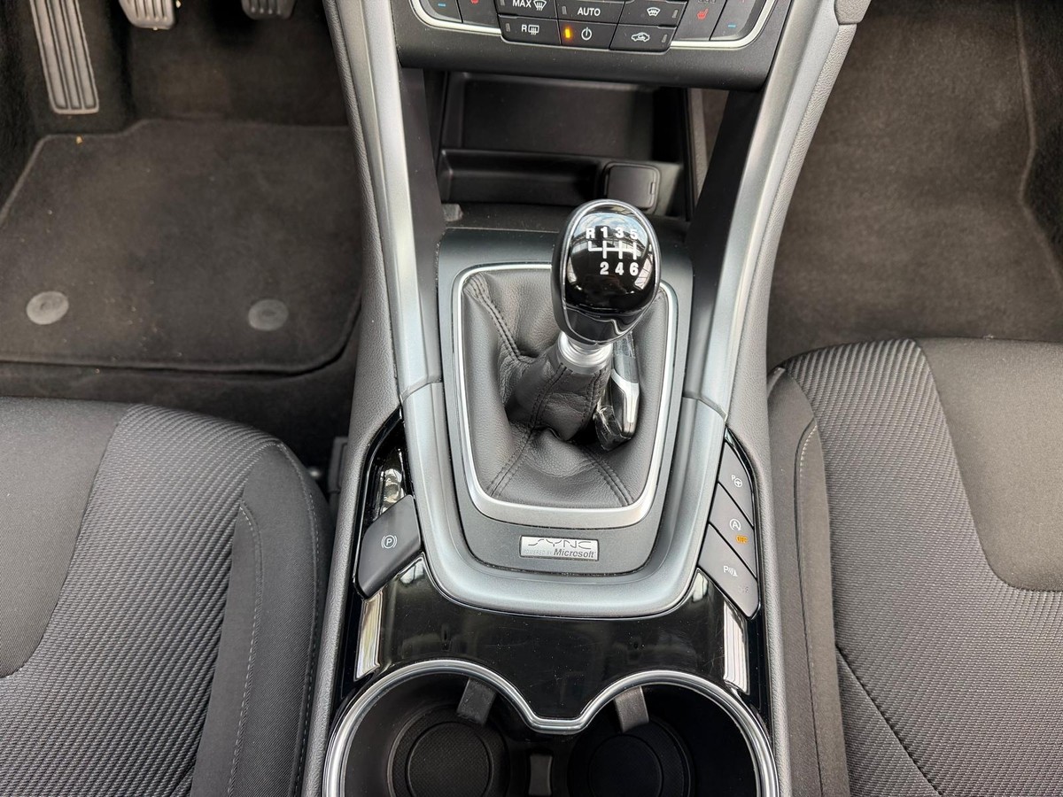 Ford Mondeo Titanium ohne Adblue- PDC,Xenon, Klima,SYNC, Allwette