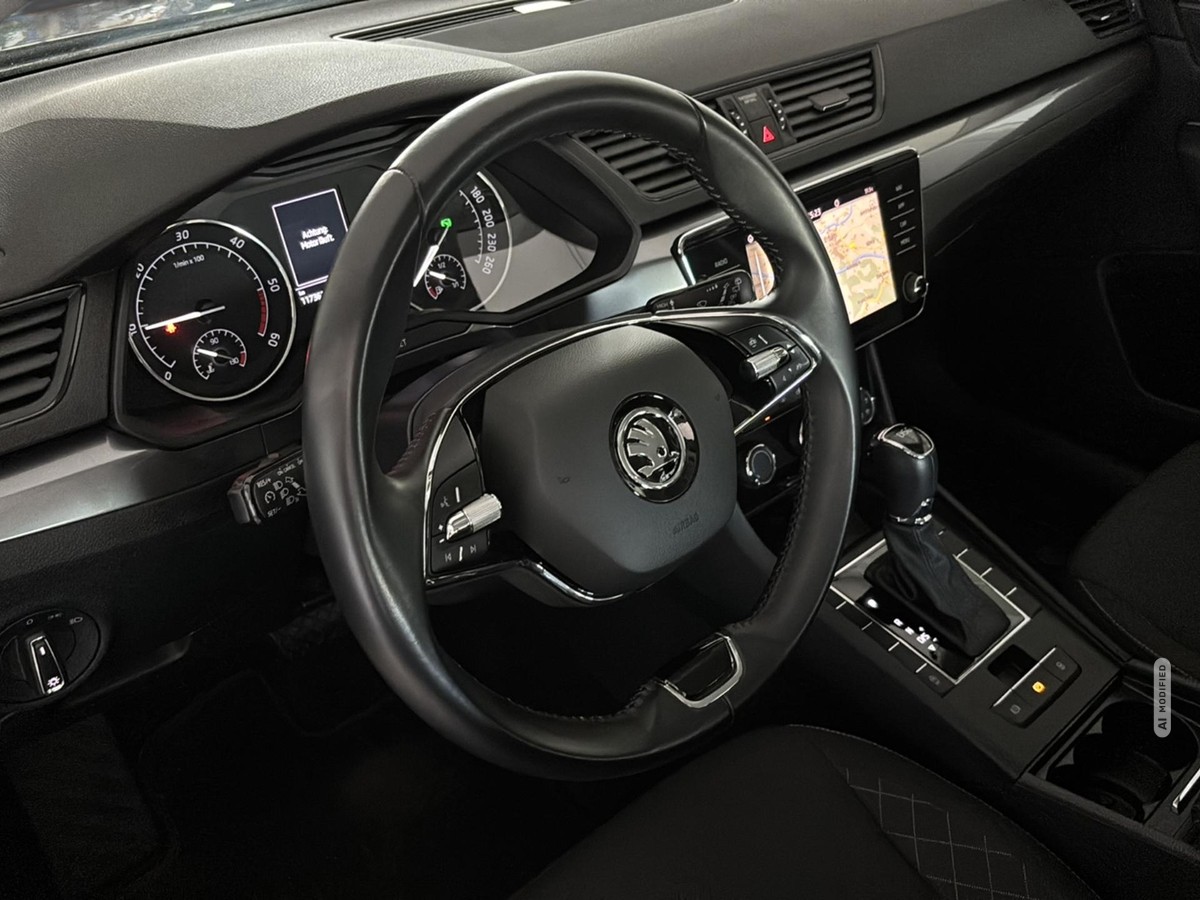 Skoda Superb Combi 2.0 TDI LED* SHZ* AHZV* DSG*