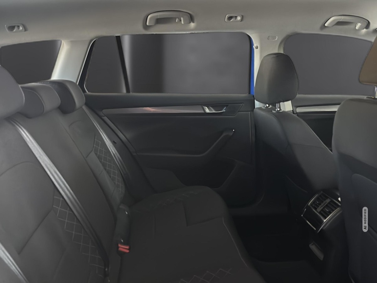 Skoda Superb Combi 2.0 TDI LED* SHZ* AHZV* DSG*
