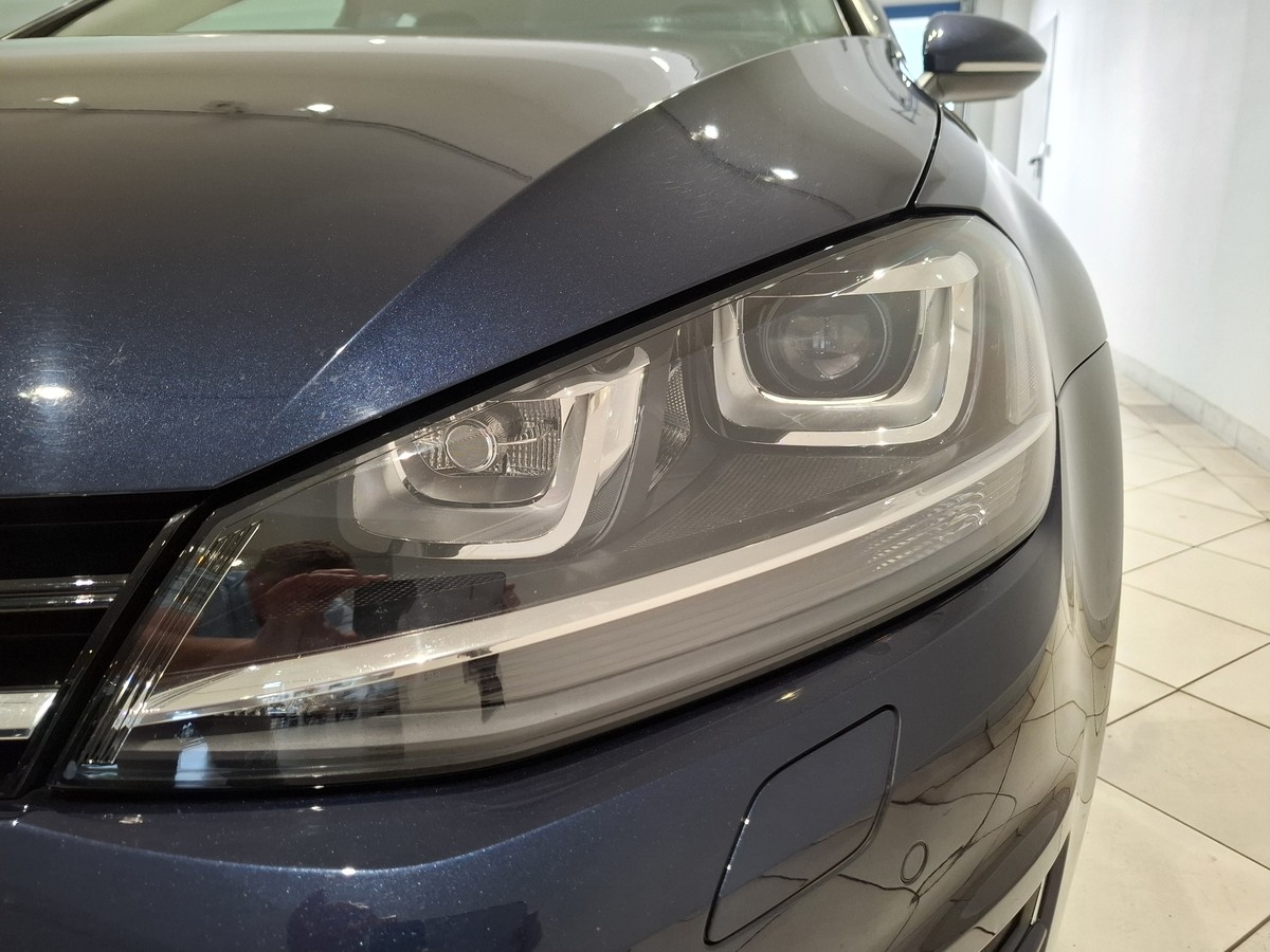 Volkswagen Golf 1.6 TDI DSG Highline Navi Xenon Kamera