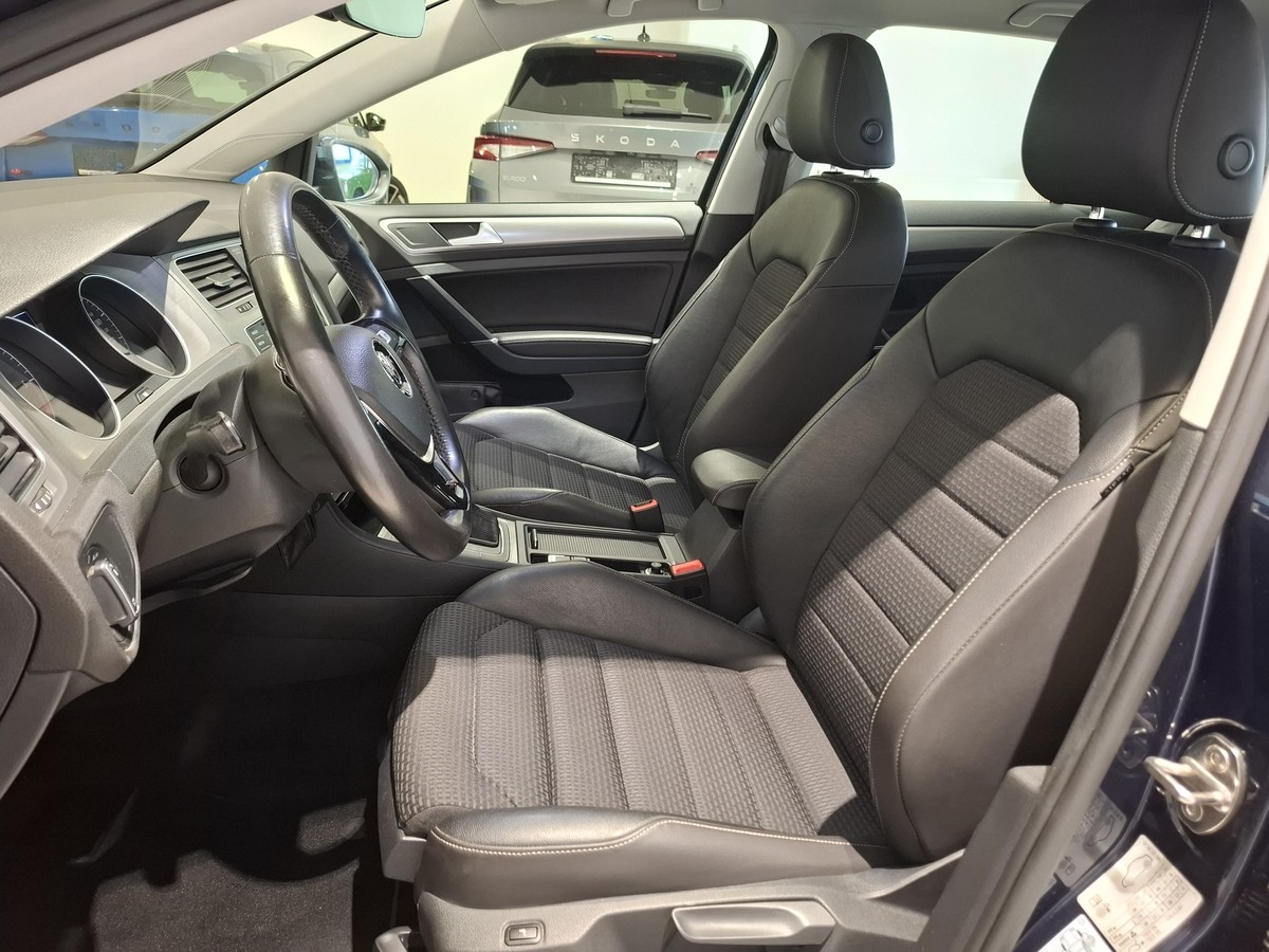 Volkswagen Golf 1.6 TDI DSG Highline Navi Xenon Kamera