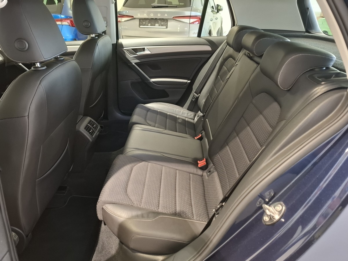 Volkswagen Golf 1.6 TDI DSG Highline Navi Xenon Kamera