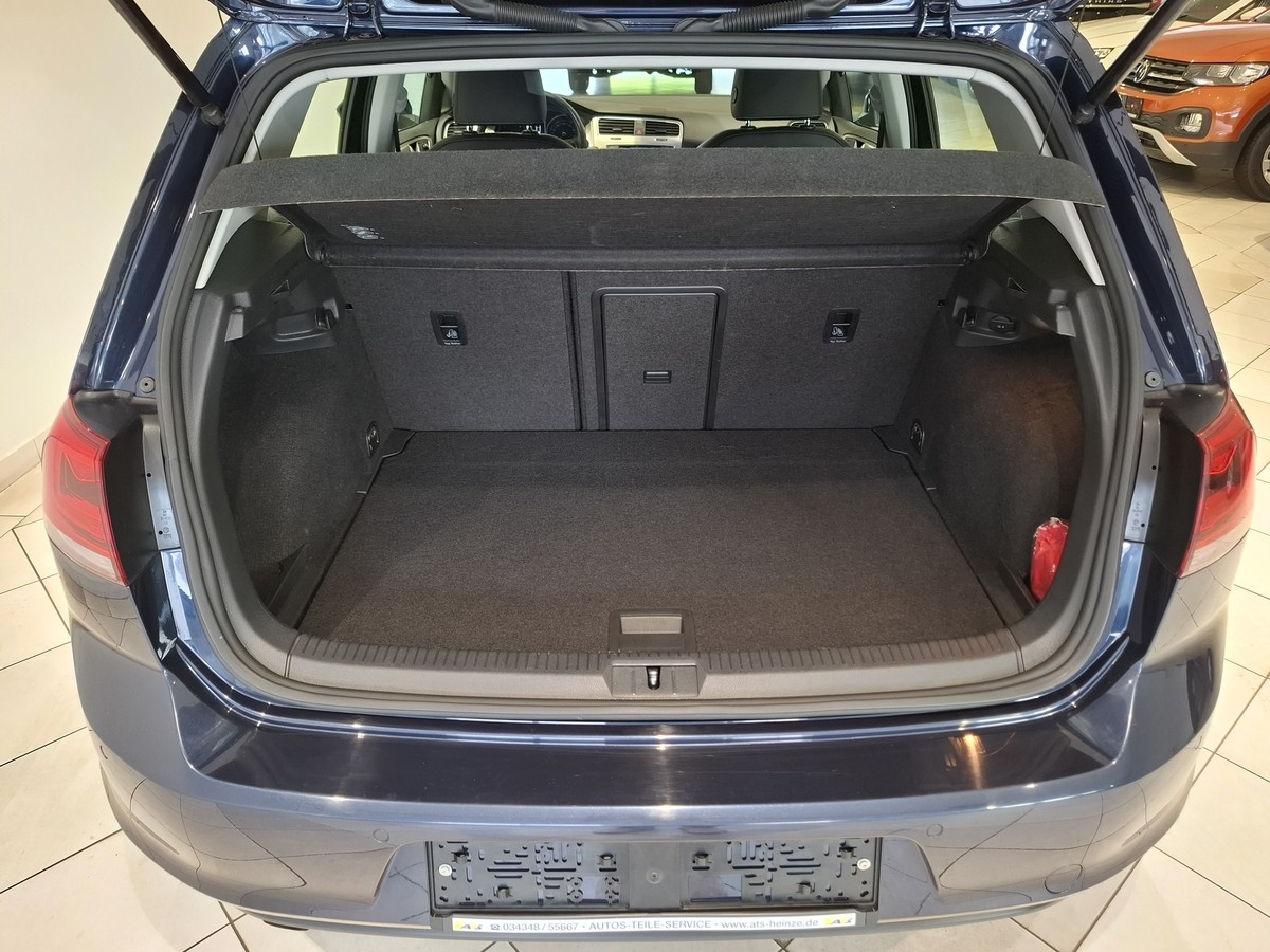 Volkswagen Golf 1.6 TDI DSG Highline Navi Xenon Kamera