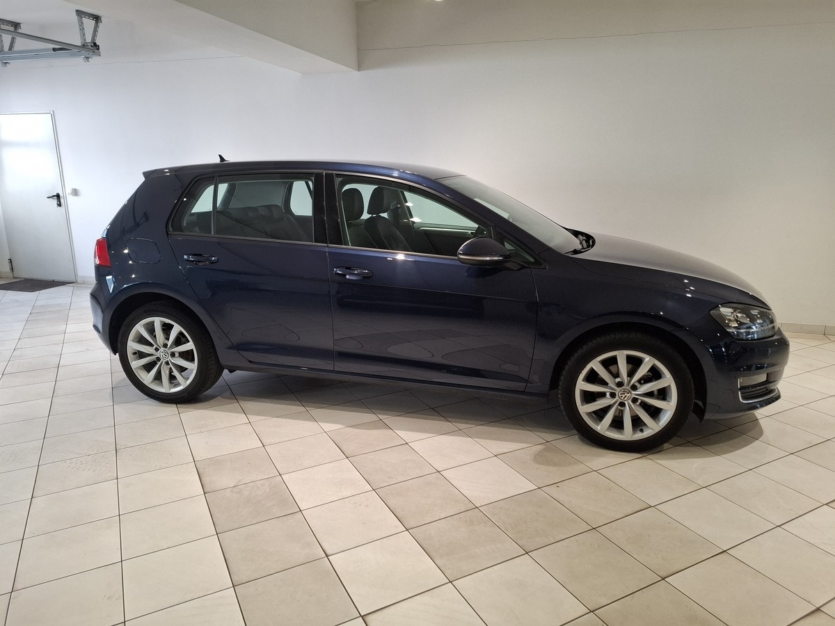 Volkswagen Golf 1.6 TDI DSG Highline Navi Xenon Kamera