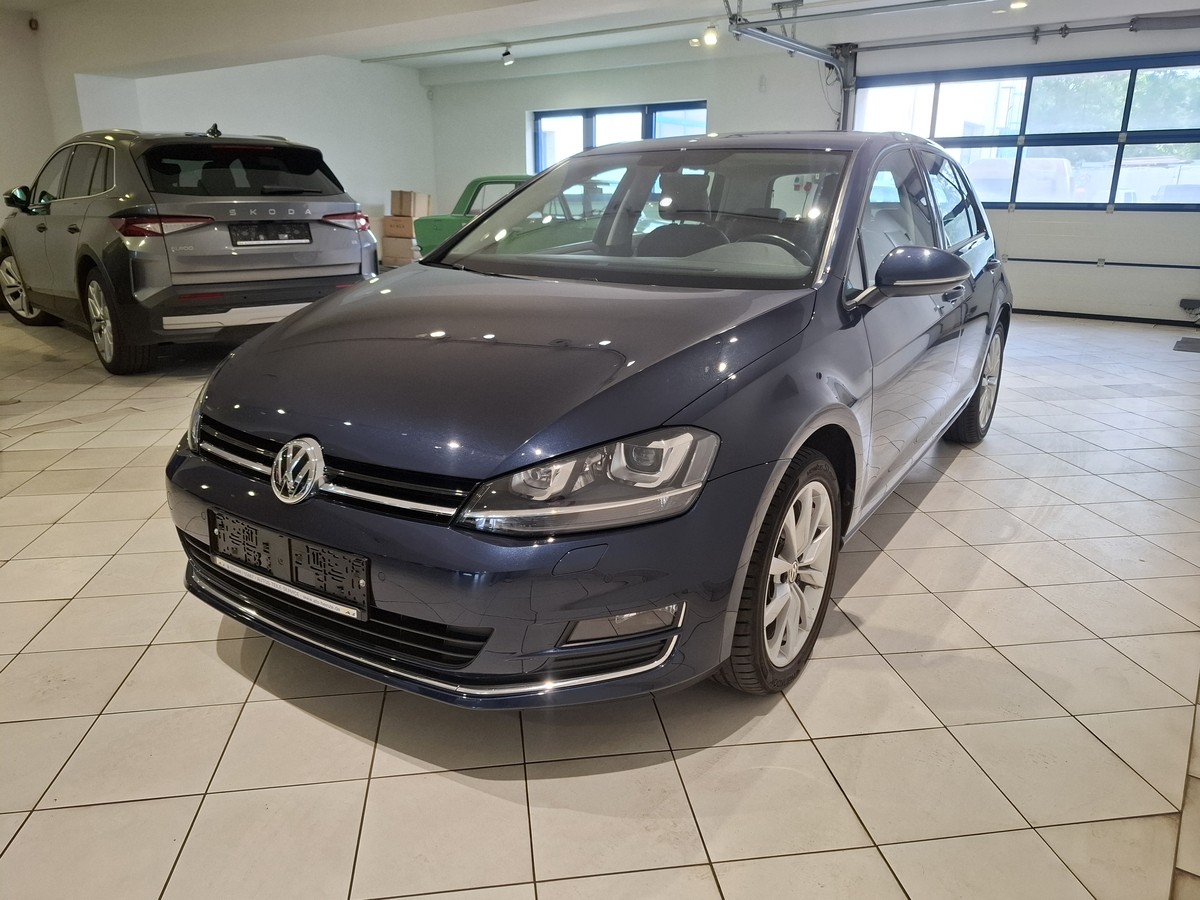 Volkswagen Golf 1.6 TDI DSG Highline Navi Xenon Kamera