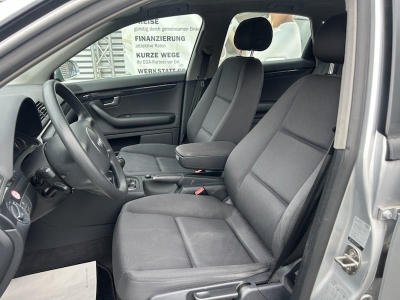 Audi A4 1.6 LIM KLIMA*RCD*SHZG*TEMPOMAT*ALU*PDC
