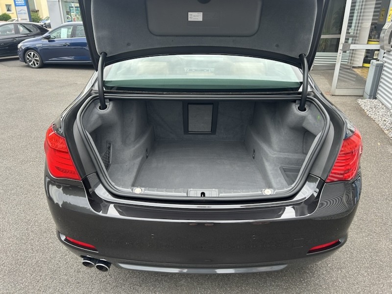 BMW 730D AUTOMATIK INNOVATIONSPAKET*SSD*HEAD-UP*R-CAM     