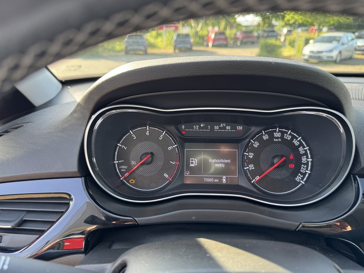 Opel Corsa E 1.4 Turbo OPC-Line + Allwetterreifen